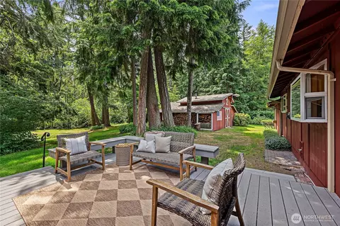 24825 SE 248th St, Maple Valley, WA 98038
