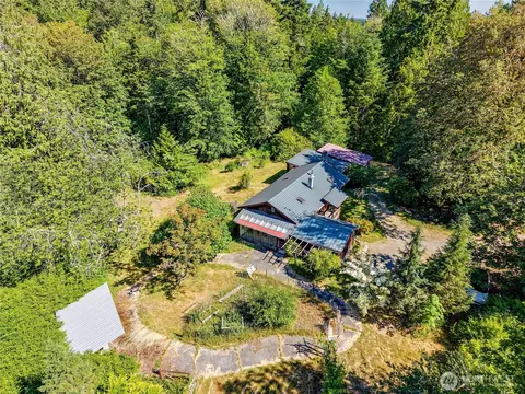 1790 W Valley Rd, Chimacum, WA 98325