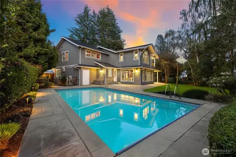 37 Tatoosh Ky, Bellevue, WA 98006