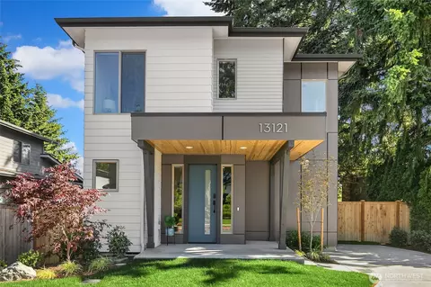 13121 NE 103rd Pl, Kirkland, WA 98033
