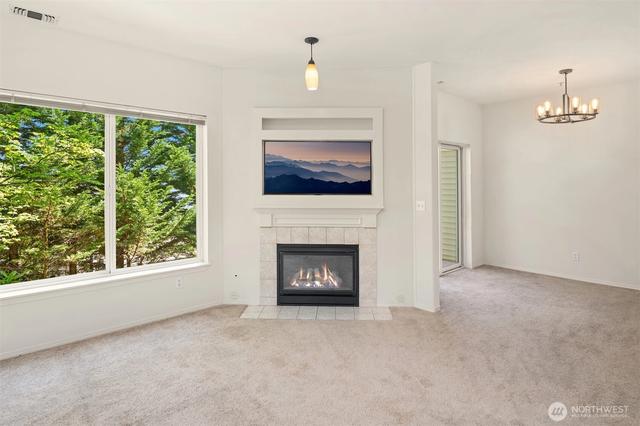 12113 NE 172nd Pl #J202, Bothell, WA 98011