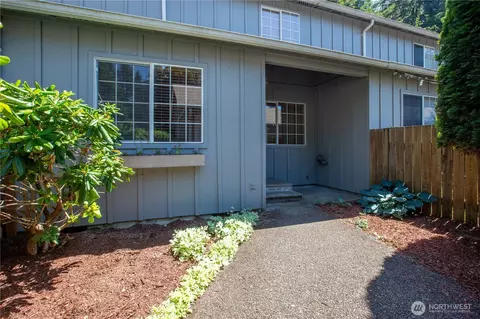 2821 60th Ln SE #C, Olympia, WA 98501