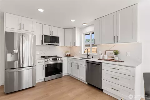 Kitchen - 603 Washington Ave SE, Orting, WA 98360 photo 1 of 5
