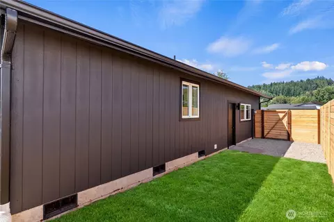 Exterior - 603 Washington Ave SE, Orting, WA 98360 photo 12 of 12