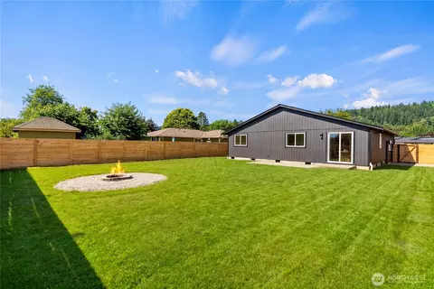 Exterior - 603 Washington Ave SE, Orting, WA 98360 photo 9 of 12