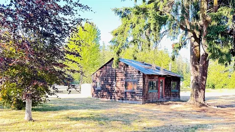 Exterior - 11 E Michigan School Rd, Sequim, WA 98382 photo 4 of 12