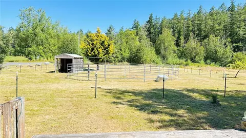 Exterior - 11 E Michigan School Rd, Sequim, WA 98382 photo 6 of 12