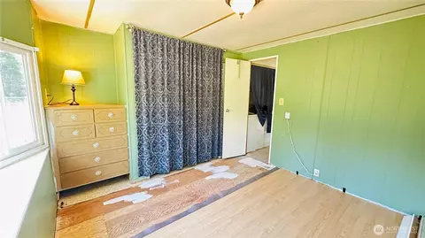 Bedroom - 11 E Michigan School Rd, Sequim, WA 98382 photo 3 of 5