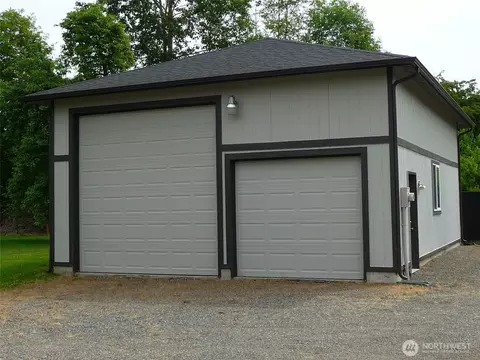 42730 266th Ave SE, Enumclaw, WA 98022