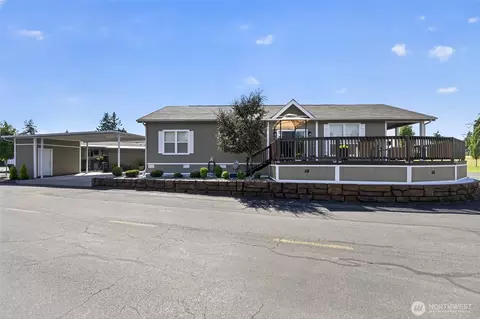 2101 S 324th St, Federal Way, WA 98003