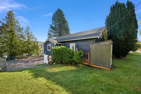 1007 22nd St, Bellingham, WA 98225