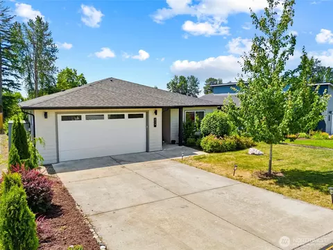 2773 Sandwood Ln, Blaine, WA 98230