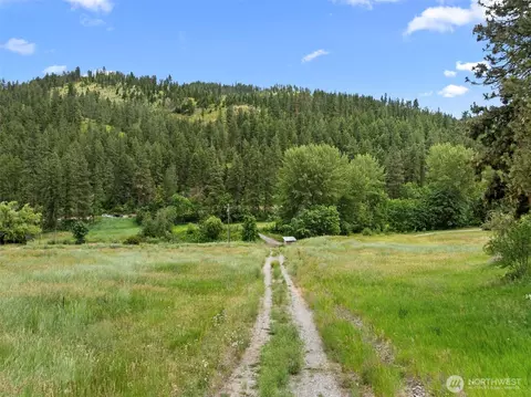82 67 Karl Downs Ln, Cashmere, WA 98815