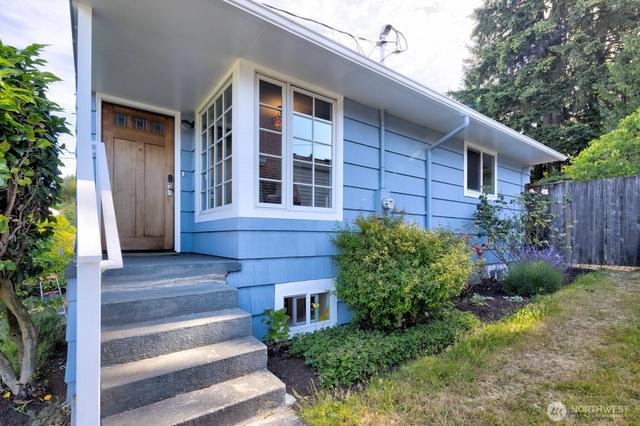 4006 32nd Ave W, Seattle, WA 98199
