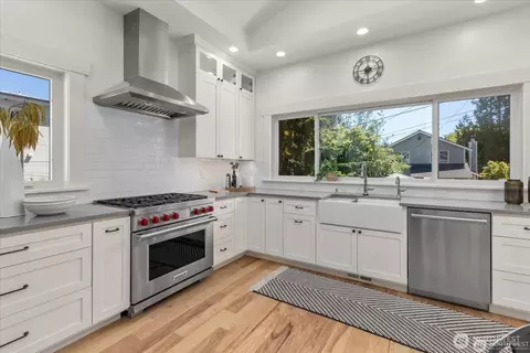 2629 E Valley St, Seattle, WA 98112