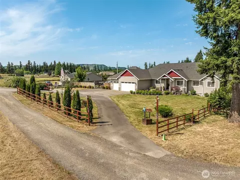 13903 Solberg Rd SE, Yelm, WA 98597