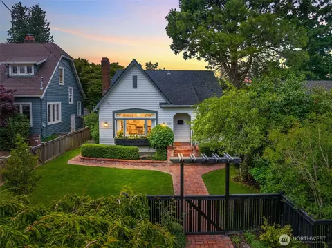 2729 38th Ave SW, Seattle, WA 98126