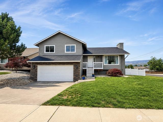 576 Saddle Rock Loop, Wenatchee, WA 98801