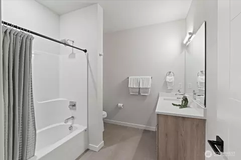 Bath - 17335 90th Dr NE #B, Bothell, WA 98011 photo 5 of 5