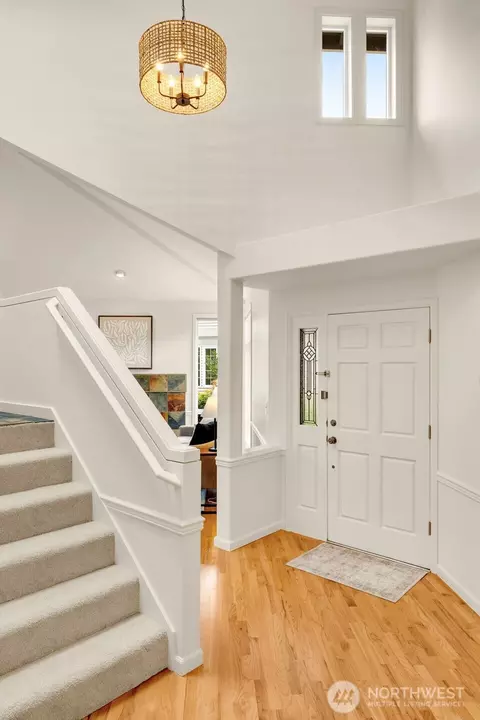 Entry Way - 1917 237th Pl SE, Bothell, WA 98021 photo 4 of 5