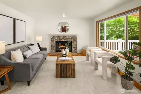 Living - 1917 237th Pl SE, Bothell, WA 98021 photo 5 of 5