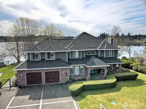 1860 E Island Lake Dr, Shelton, WA 98584