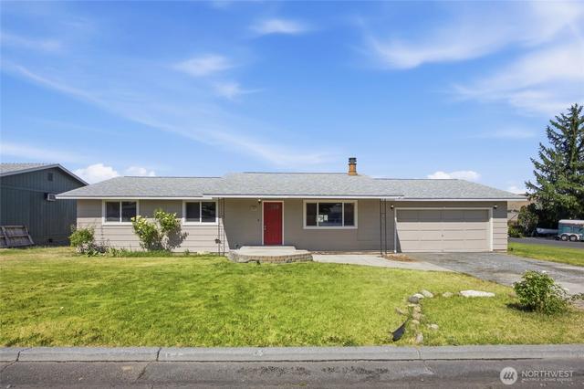155 NE D St, Ephrata, WA 98823