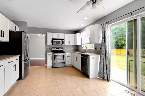Kitchen - 4014 219th St E, Spanaway, WA 98387 photo 1 of 2