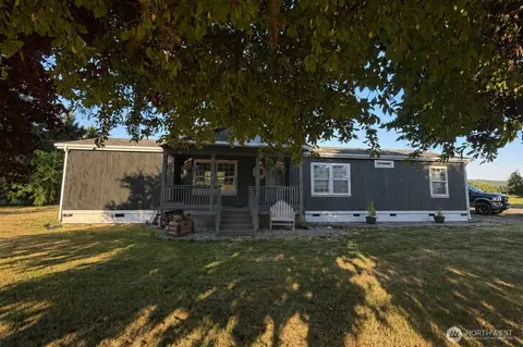 323 Twin Oaks Rd, Chehalis, WA 98532