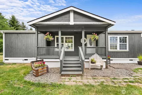 323 Twin Oaks Rd, Chehalis, WA 98532
