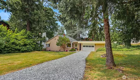 8011 SE 57th St, Mercer Island, WA 98040