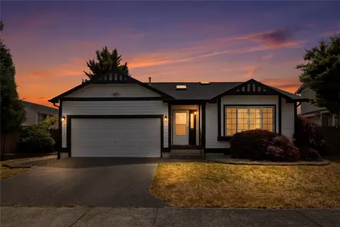 Exterior - 8418 201st St E, Spanaway, WA 98387 photo 2 of 8