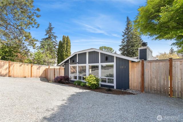 10818 31st Ave SW, Seattle, WA 98146
