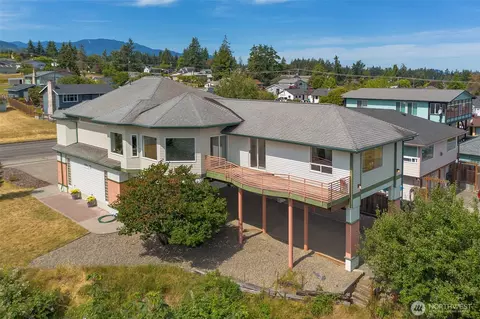 1623 W Fifth St, Port Angeles, WA 98363