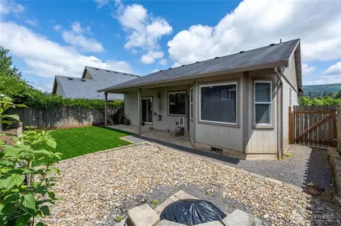 90 Glen Gate Loop, Cathlamet, WA 98612 photo 35