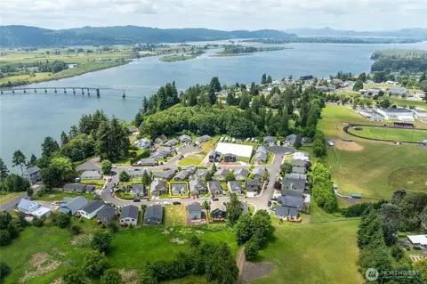 90 Glen Gate Loop, Cathlamet, WA 98612 photo 39