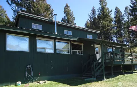 302 Davies Rd, Oroville, WA 98844