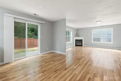Living - 908 Daffodil Ave NE, Orting, WA 98360 photo 5 of 8