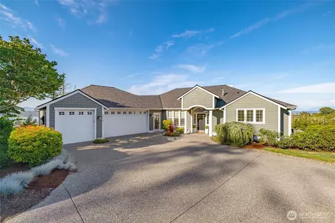 2314 20th St, Anacortes, WA 98221