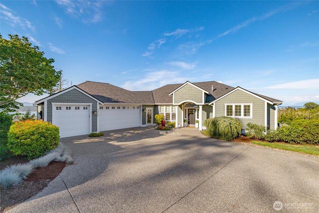 2314 20th St, Anacortes, WA 98221