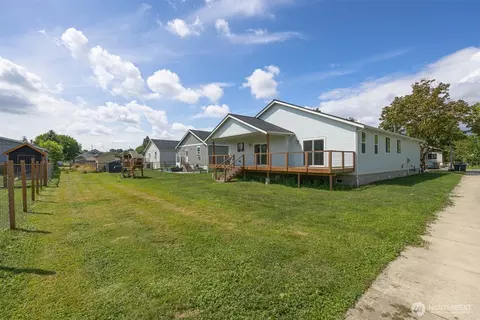 533 Second St, Sumas, WA 98295 photo 38