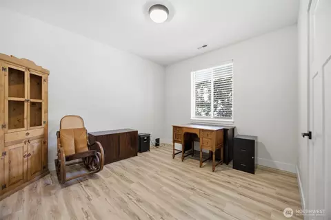 533 Second St, Sumas, WA 98295 photo 6