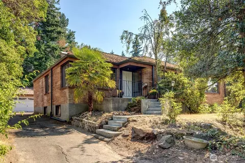 16260 14th Ave NE, Shoreline, WA 98155