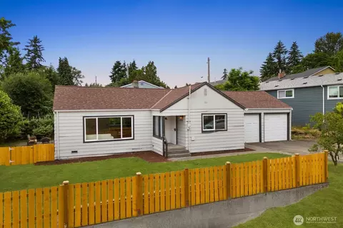 5332 S Wallace St, Seattle, WA 98178