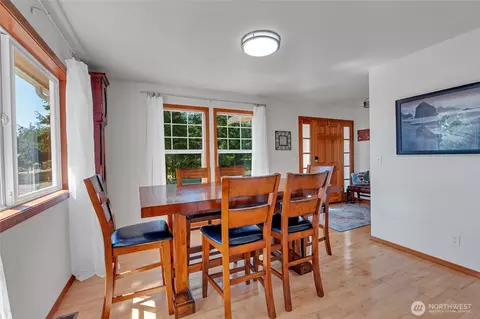 Entry Way - 451 Rhododendron Dr, Sequim, WA 98382 photo 2 of 2