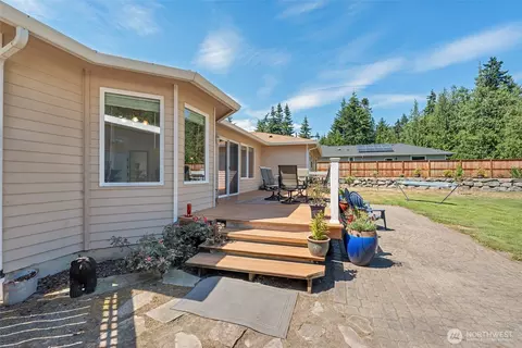 Exterior - 451 Rhododendron Dr, Sequim, WA 98382 photo 5 of 9