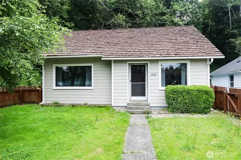 1312 E Summit St, Aberdeen, WA 98520