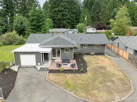 Exterior - 4720 224th St SE, Bothell, WA 98021 photo 5 of 9