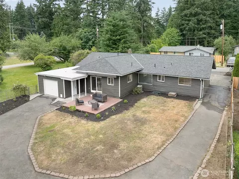 Exterior - 4720 224th St SE, Bothell, WA 98021 photo 6 of 9