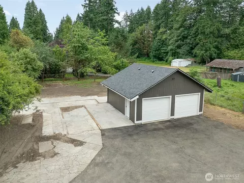 Exterior - 4720 224th St SE, Bothell, WA 98021 photo 4 of 9